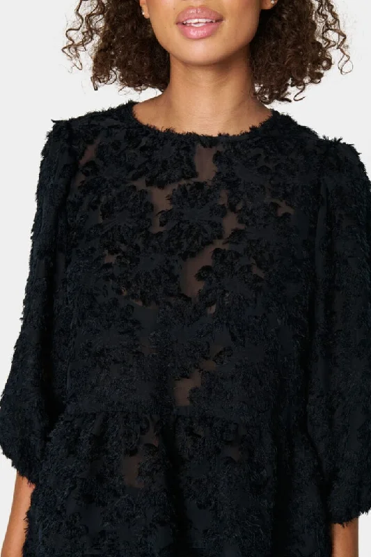 BLACK FLORAL CUT OUT LACE BLOUSEStriped Shirts