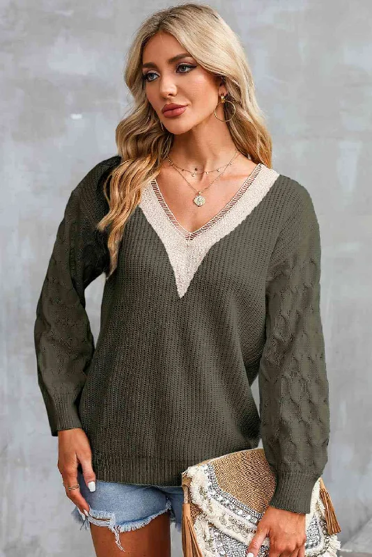 Metallic Knit TopsContrast V-Neck Sweater