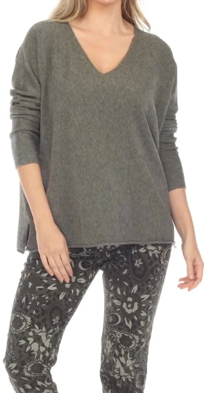 Cropped Knit TopsSolid V-Neck Shimmer Sweater In Olive